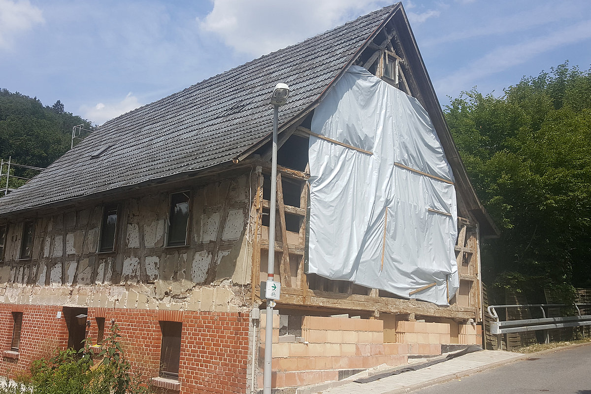 Modernisierung einer Scheune zu modernem Wohnraum